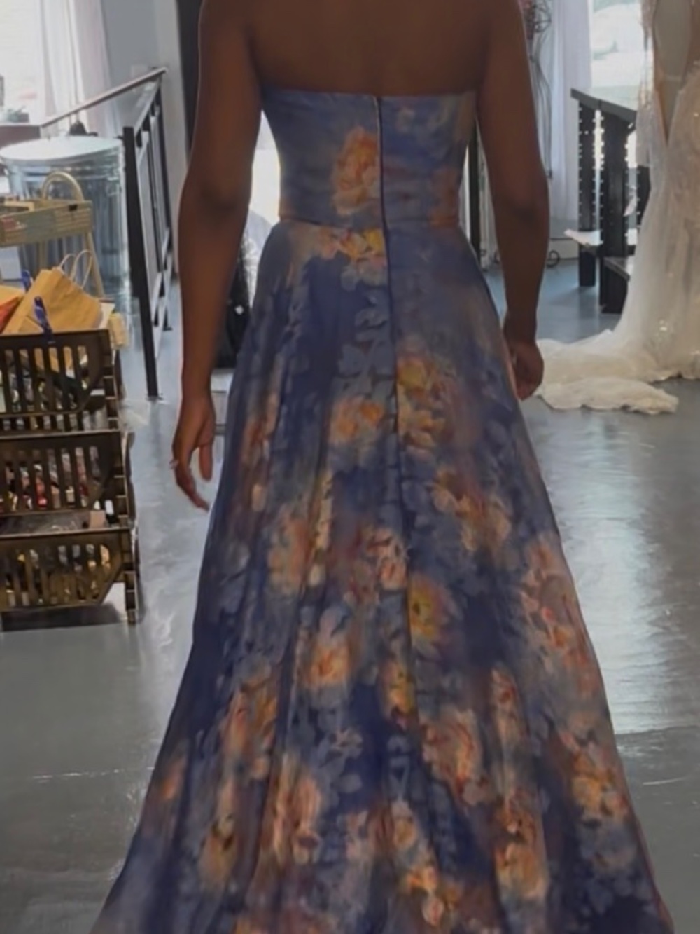 Theia Formal Dress - Picture 4 of 5